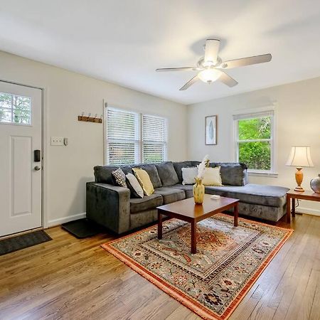Cozy 3 Bedroom Cottage With Huge Fenced-In Yard Raleigh Exterior photo